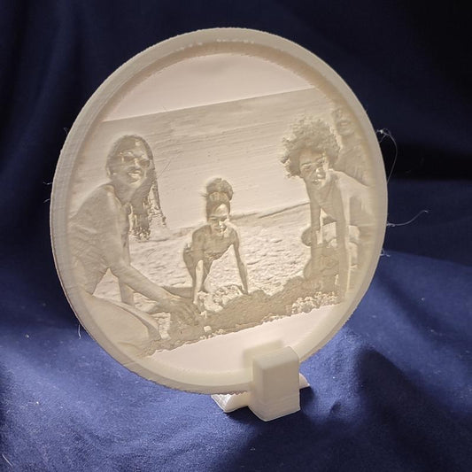 Circular Lithophane w/ stand and LED Backlight