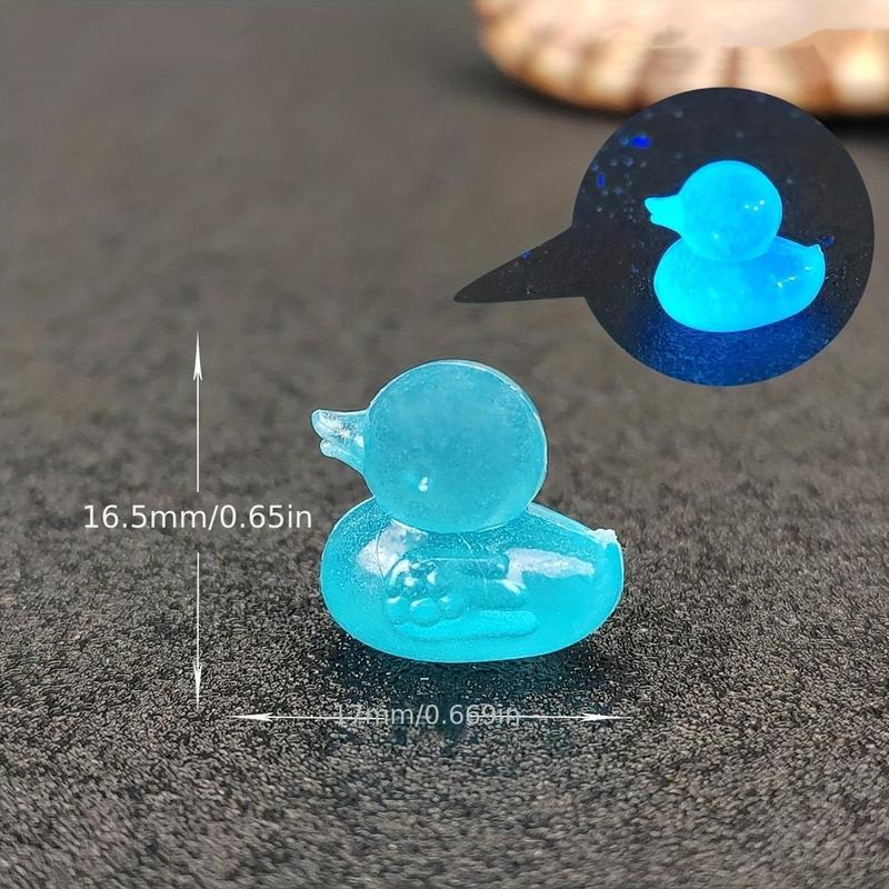 Cute Girl Toy Glow in the Dark Mini Ducks Decoration, 65pcs/set Duck Designs Ornament Holiday Party Favors Dolls, Table Decor Light up Duck, Cute Gifts, Cute Accessories