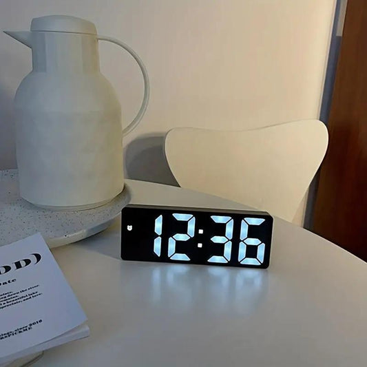 Room Decor LED Alarm Clock, Modern Multifunctional Clock, Battery Powered/USB Powered Alarm Clock, Summer for Gift, Home Decor (Without Battery)