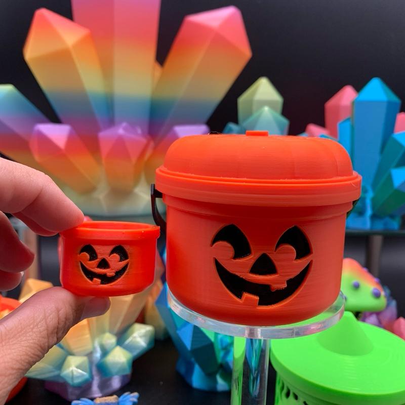 3D Printed Nostalgic Halloween Decoration Buckets