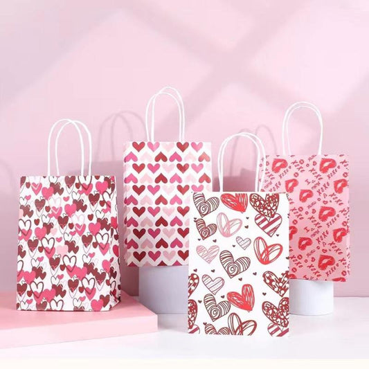 Random Color Gift Bag, 5pcs/set Sweet Romantic Heart Pattern Kraft Paper Bag for Decor, Gift Wrapping Bag, Gift Packaging Supplies for Home Party Holiday Gathering, Mean Girls Decorations