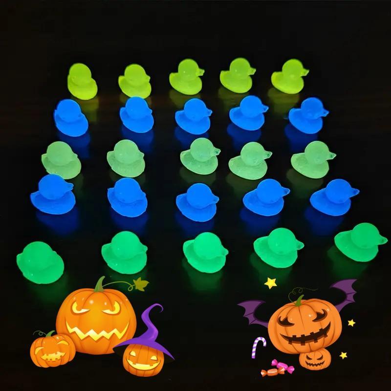 Cute Girl Toy Glow in the Dark Mini Ducks Decoration, 65pcs/set Duck Designs Ornament Holiday Party Favors Dolls, Table Decor Light up Duck, Cute Gifts, Cute Accessories