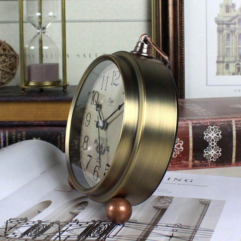 Vintage Metal Alarm Clock, 1 Count?Creative Electronic Clock, Luminous Personalized Silent Clock for Home Office?[Battery Required, without Battery]