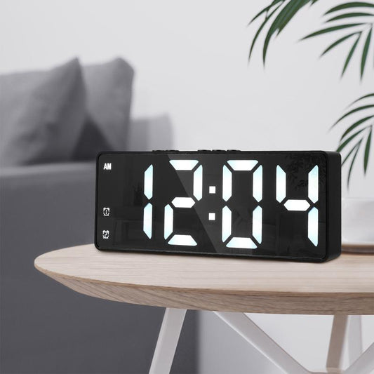 Digital  Clock,6.7" LED Clock Alarm Clock with Snooze Time Date ¡ãC/¡ãF Temperature Display Voice Control Time Memory Function 3 Brightness Adjustable USB/Battery Powered Birthday Christmas Gifts for Kids Women